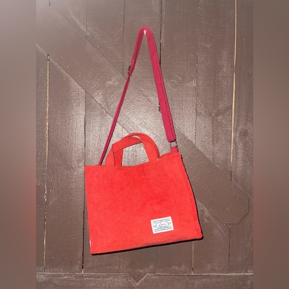 Handbags - NWOT Crossbody purse